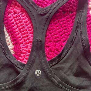 Lululemon NWOT black racerback, size 10